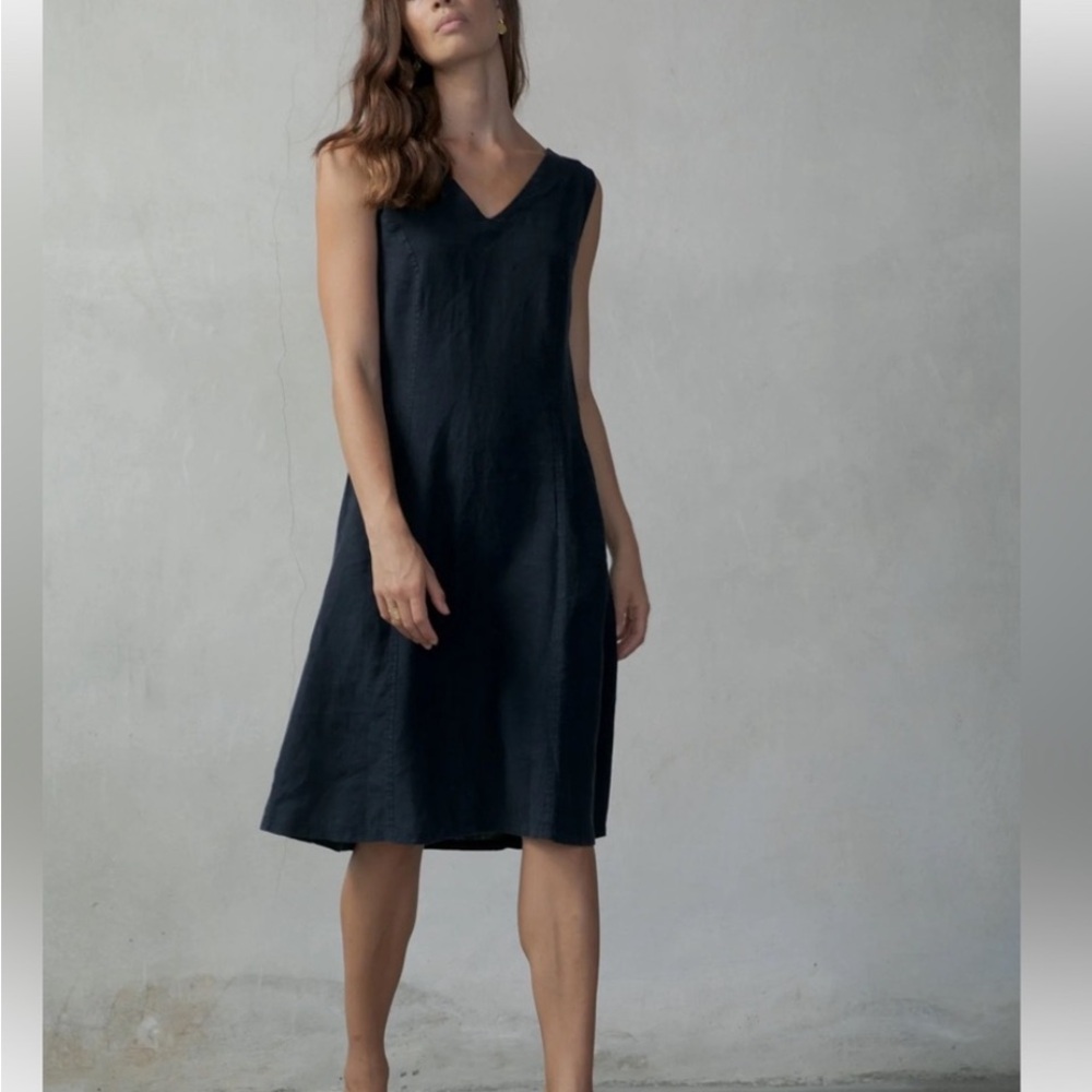 Luxmii L’Origame Linen dress in Navy size XS